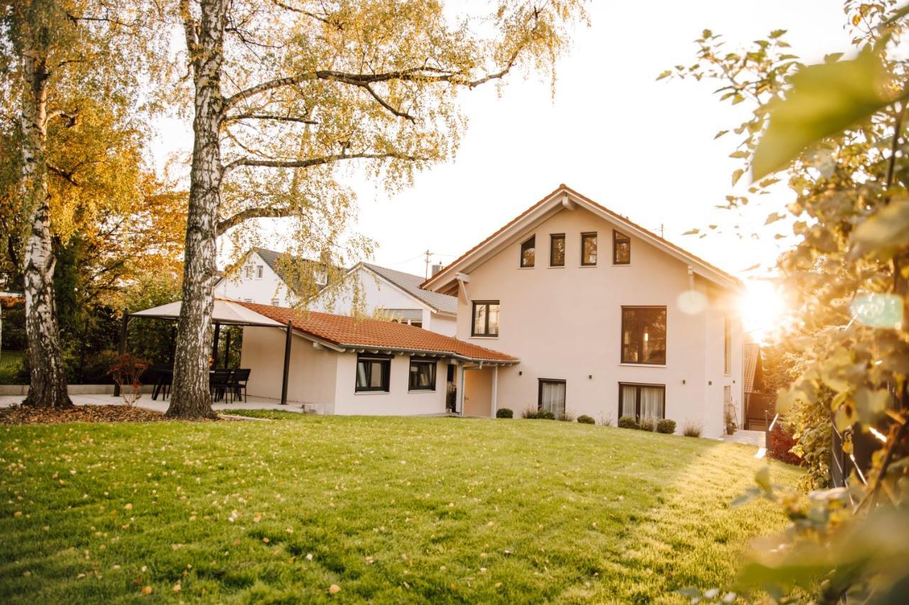 BlumenRaum - Ferienwohnung In Karlsruhe Exteriér fotografie