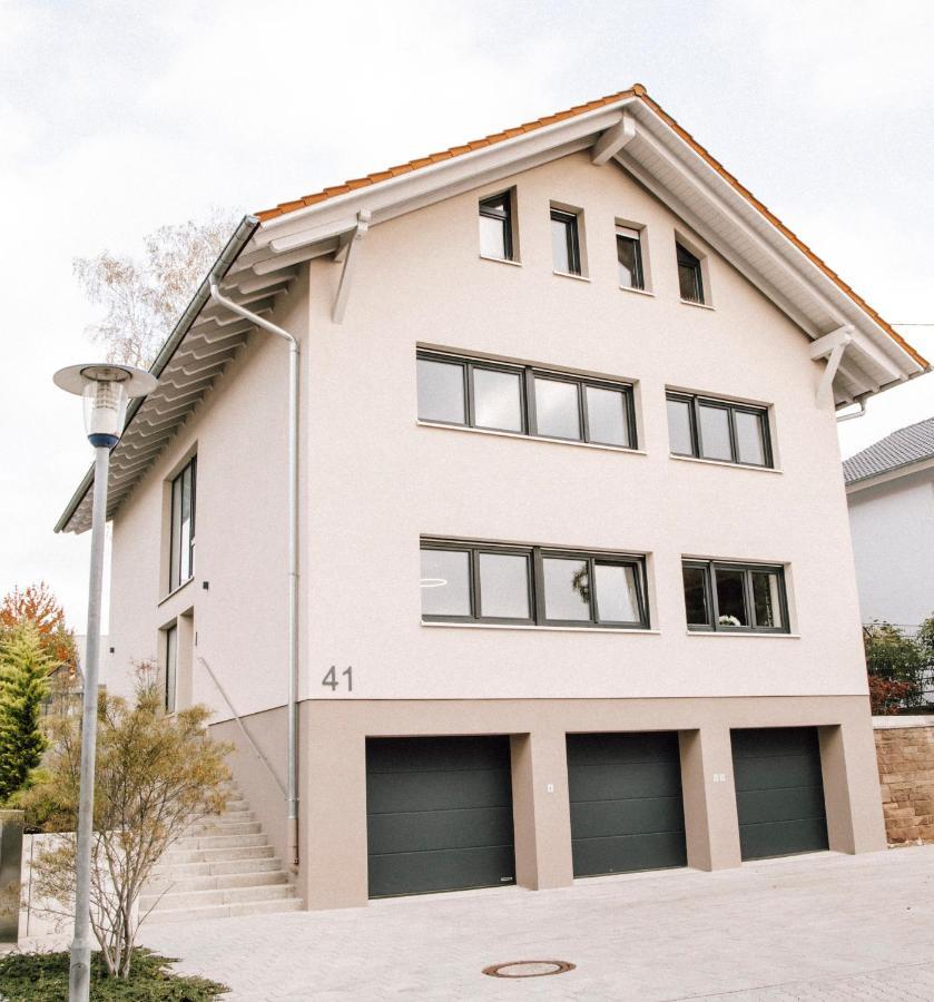 BlumenRaum - Ferienwohnung In Karlsruhe Exteriér fotografie